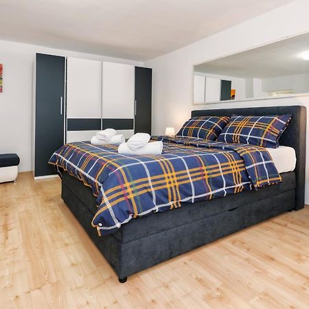 Relaxing 2Bd Apartment, Ground Floor - Walk To Old Town سبليت المظهر الخارجي الصورة