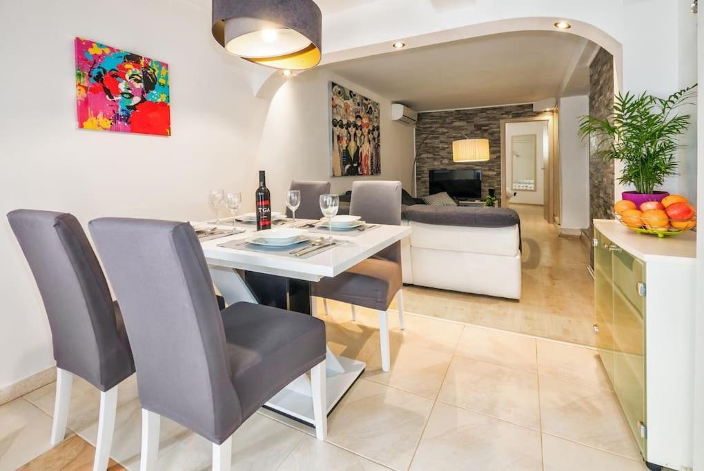 Relaxing 2Bd Apartment, Ground Floor - Walk To Old Town سبليت المظهر الخارجي الصورة