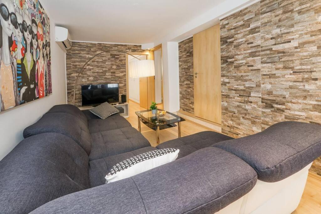 Relaxing 2Bd Apartment, Ground Floor - Walk To Old Town سبليت المظهر الخارجي الصورة