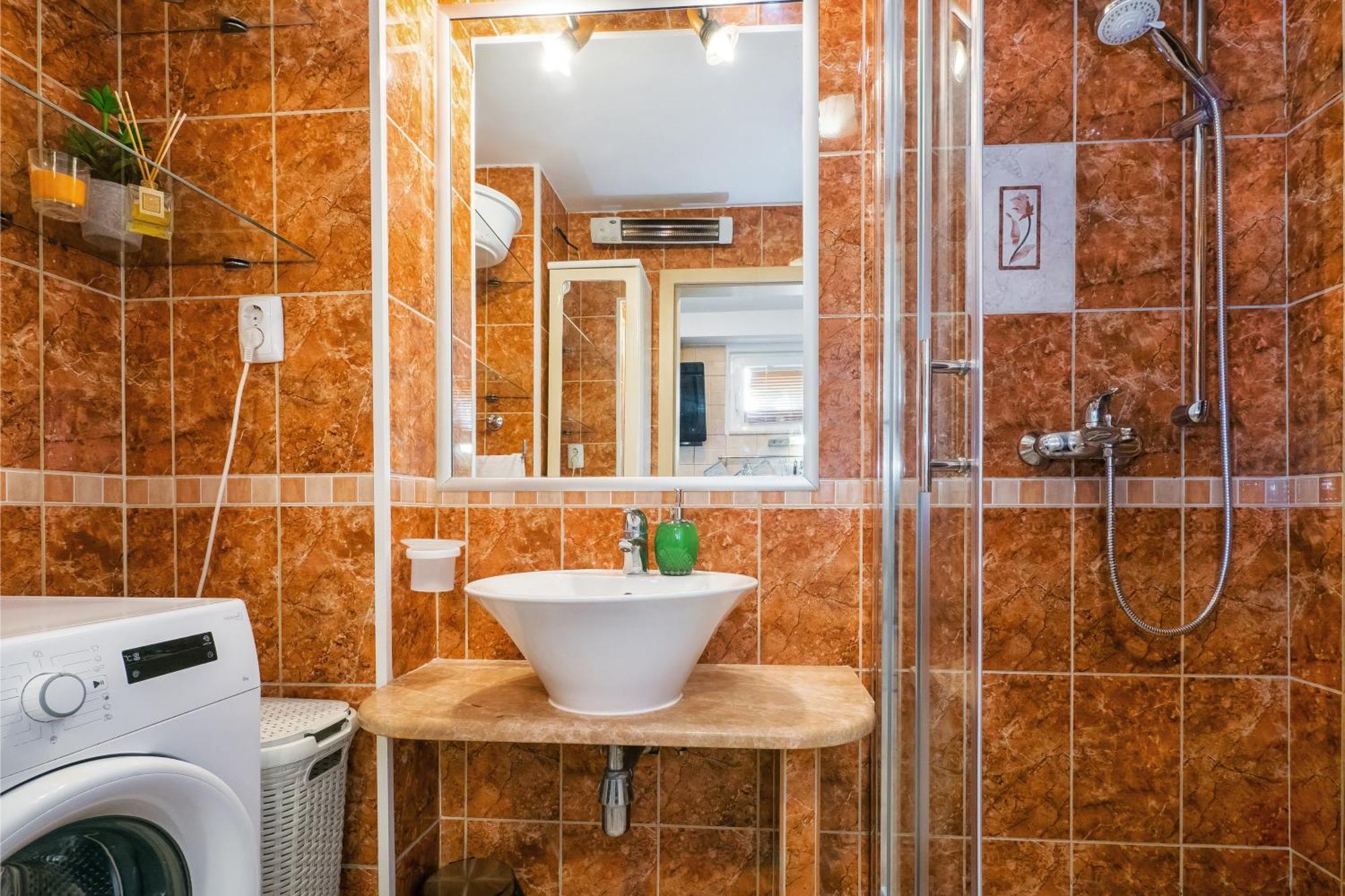 Relaxing 2Bd Apartment, Ground Floor - Walk To Old Town سبليت المظهر الخارجي الصورة
