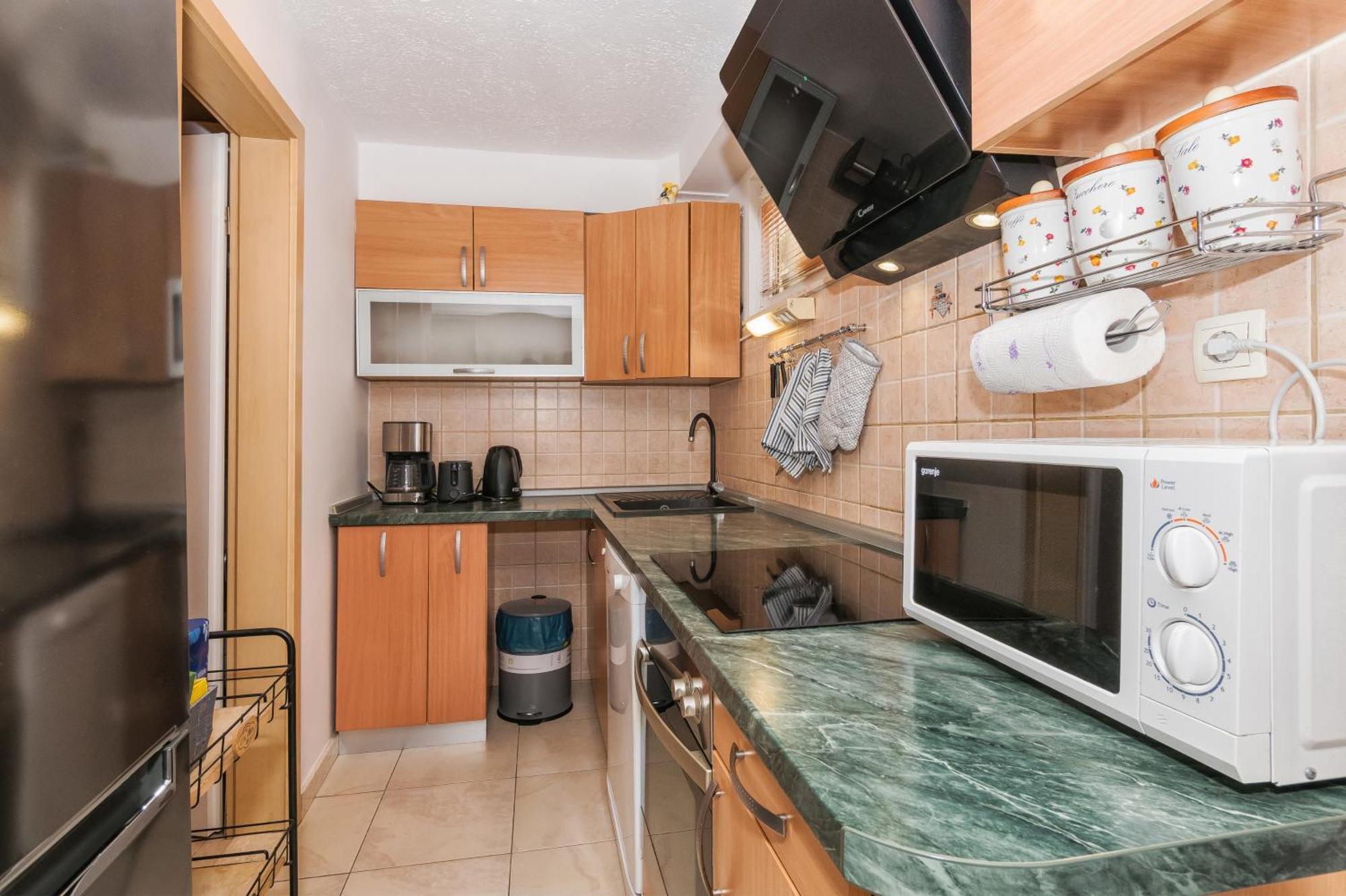 Relaxing 2Bd Apartment, Ground Floor - Walk To Old Town سبليت المظهر الخارجي الصورة