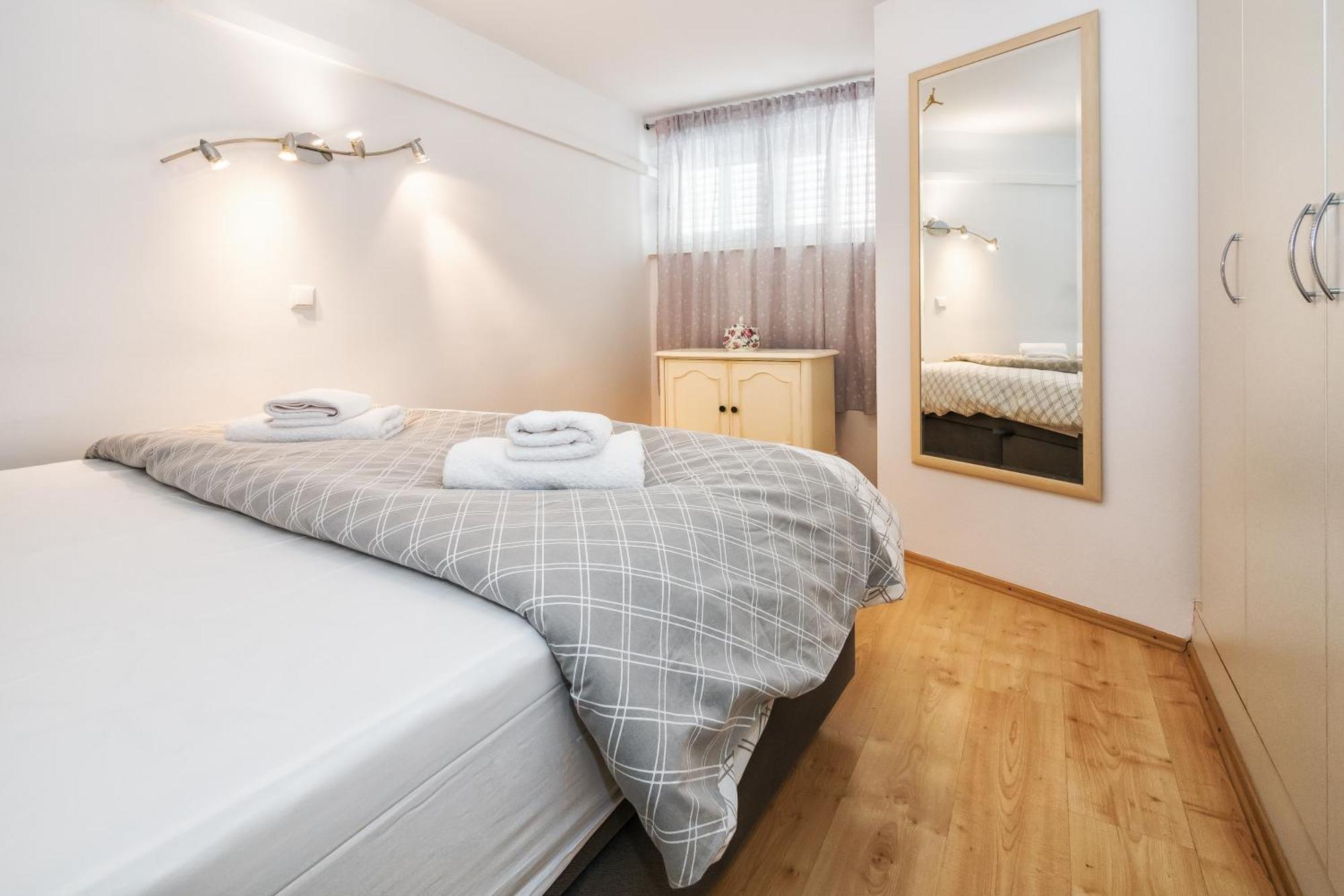 Relaxing 2Bd Apartment, Ground Floor - Walk To Old Town سبليت المظهر الخارجي الصورة