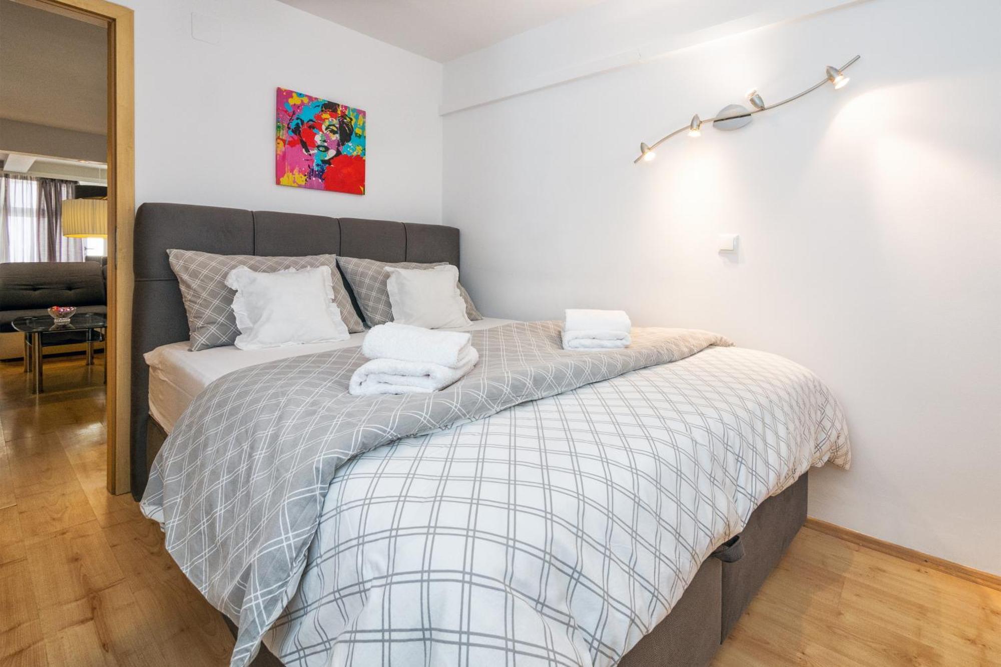 Relaxing 2Bd Apartment, Ground Floor - Walk To Old Town سبليت المظهر الخارجي الصورة