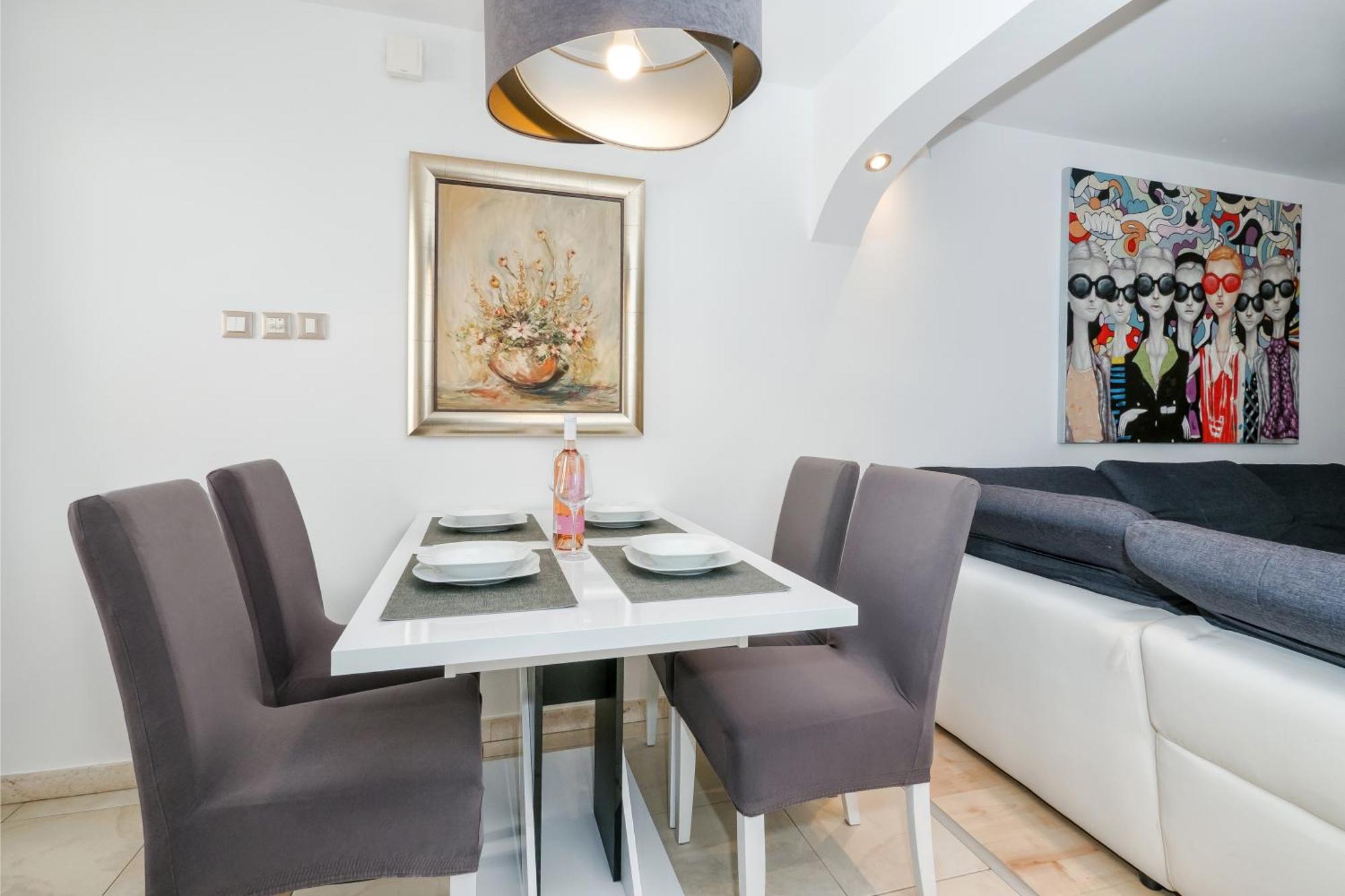 Relaxing 2Bd Apartment, Ground Floor - Walk To Old Town سبليت المظهر الخارجي الصورة
